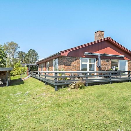 Stunning Home In Hesselager With House Sea View 外观 照片